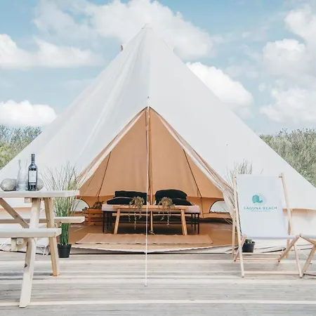Strandcamping Corfwater - Safaritenten En Safarilodges Campingplatz