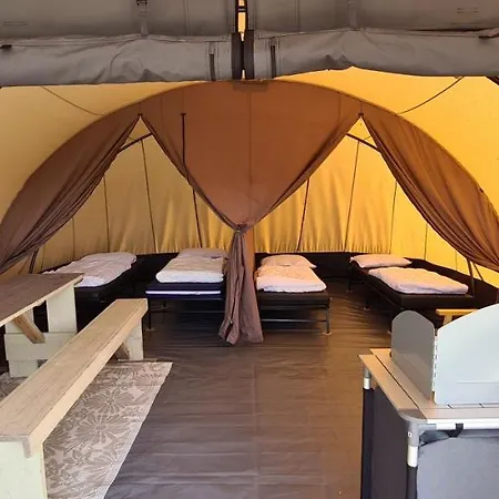 Strandcamping Corfwater - Safaritenten En Safarilodges キャンプ場 ペッテン